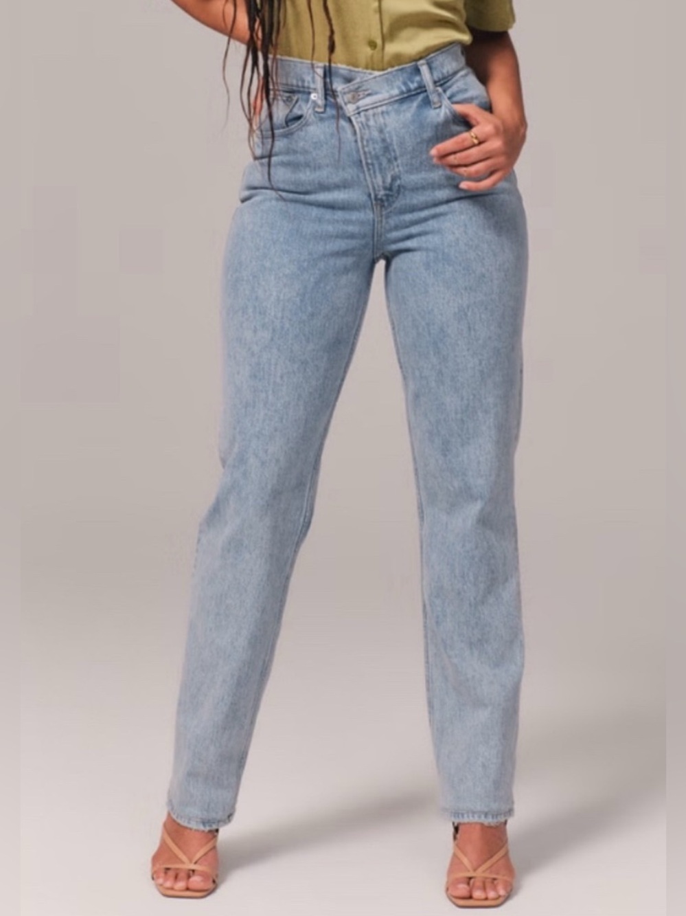 Abercrombie and Fitch The 90’s Straight High Ultra Rise Jean’s Size 31 / 12